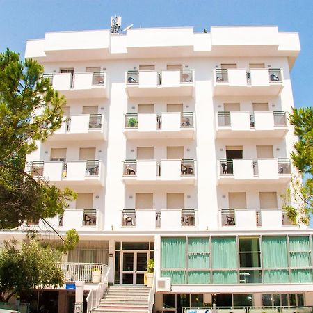 Hotel Raffaello Cesenatico Zewnętrze zdjęcie