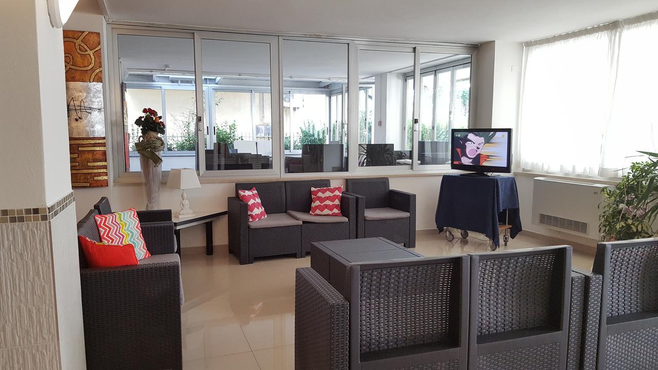 Hotel Raffaello Cesenatico Zewnętrze zdjęcie